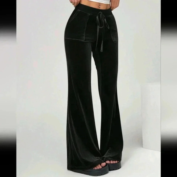 Black Velvet High Waisted Flare Elegant Pants For Women - Picture 3 of 6